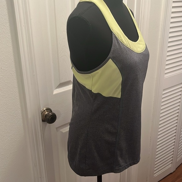 MPG Mondetta Performance Gear Gray and Yellow Activewear Tank Top - Picture 5 of 8
